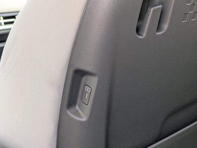 2026 Hyundai Santa Fe Hybrid SE Image 30 of 31