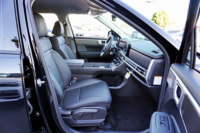 2026 Hyundai Santa Fe Hybrid SEL Image 16 of 41