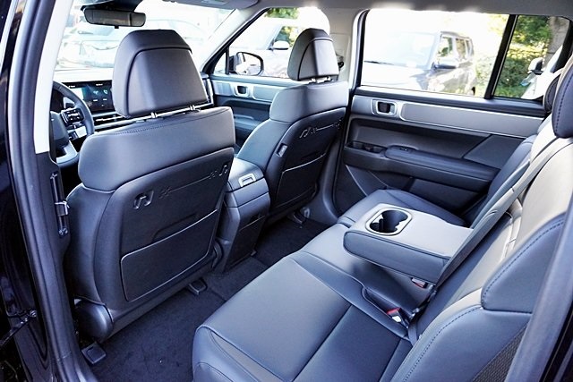 2026 Hyundai Santa Fe Hybrid SEL Image 18 of 41