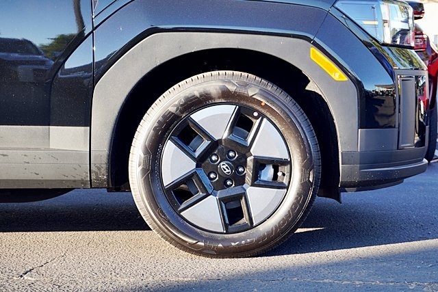 2026 Hyundai Santa Fe Hybrid SEL Image 9 of 41