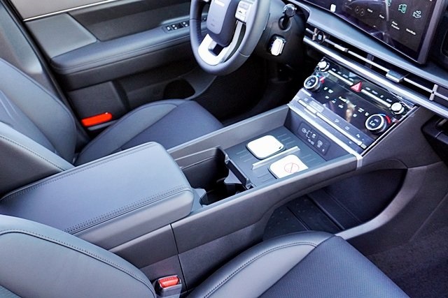 2026 Hyundai Santa Fe Hybrid SEL Image 36 of 41