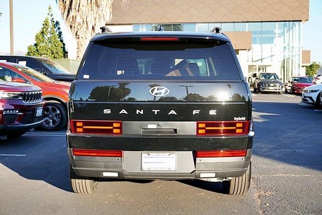 2026 Hyundai Santa Fe Hybrid SEL Image 8 of 41