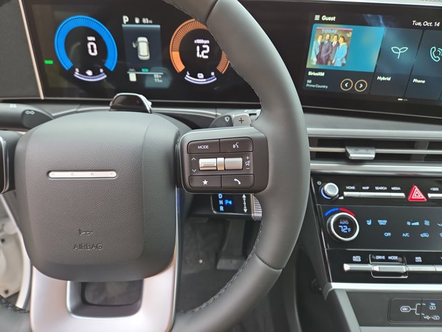 2026 Hyundai Santa Fe Hybrid SEL Image 17 of 29