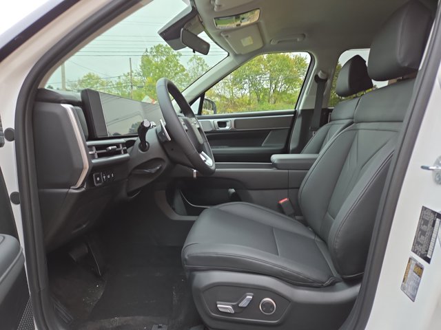 2026 Hyundai Santa Fe Hybrid SEL Image 13 of 29