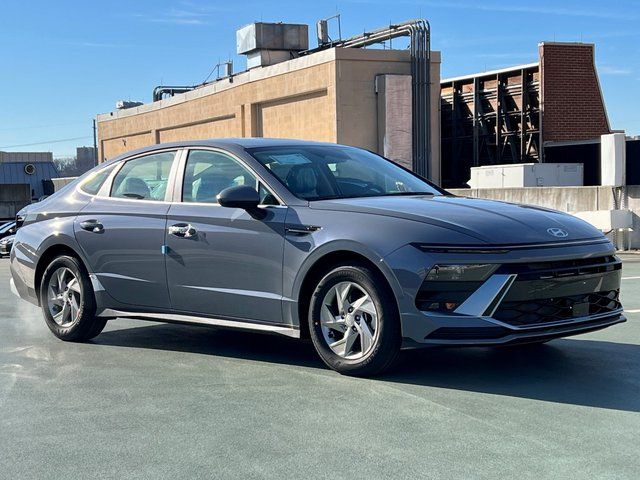 2026 Hyundai Sonata SE Image 3 of 15
