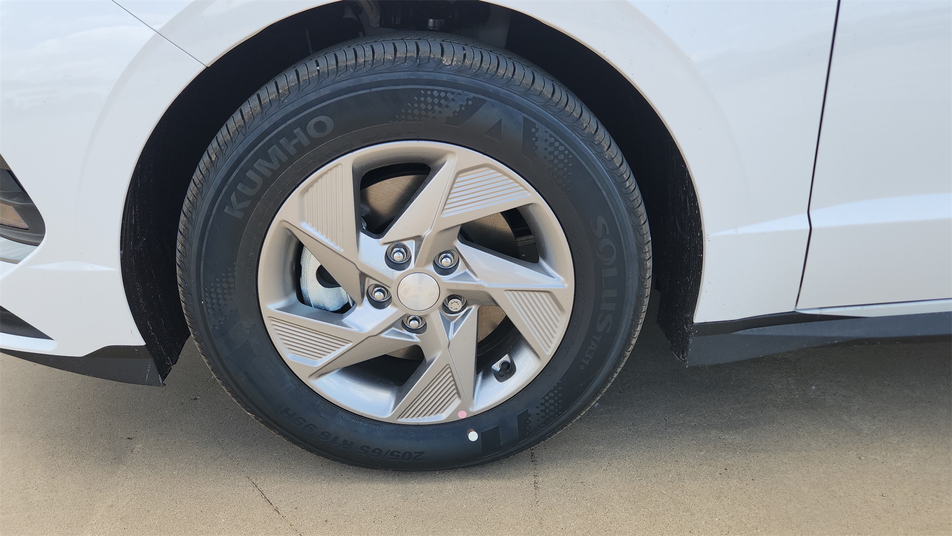 2026 Hyundai Sonata SE Image 9 of 24