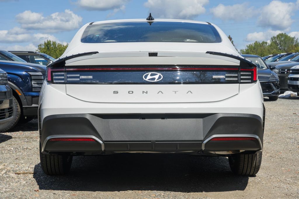 2026 Hyundai Sonata SE Image 5 of 39