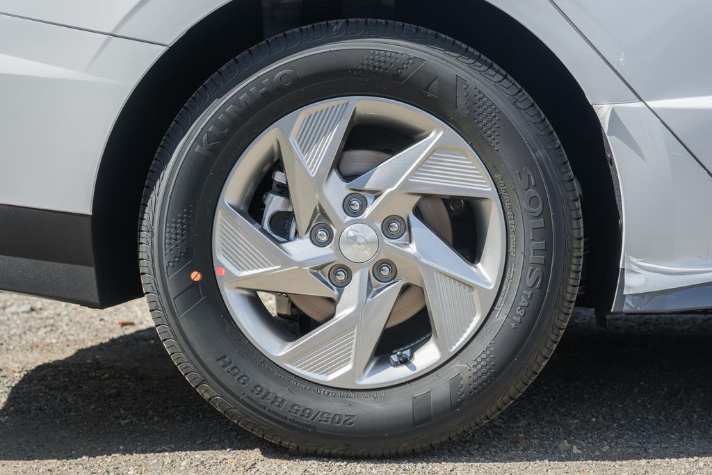 2026 Hyundai Sonata SE Image 8 of 39