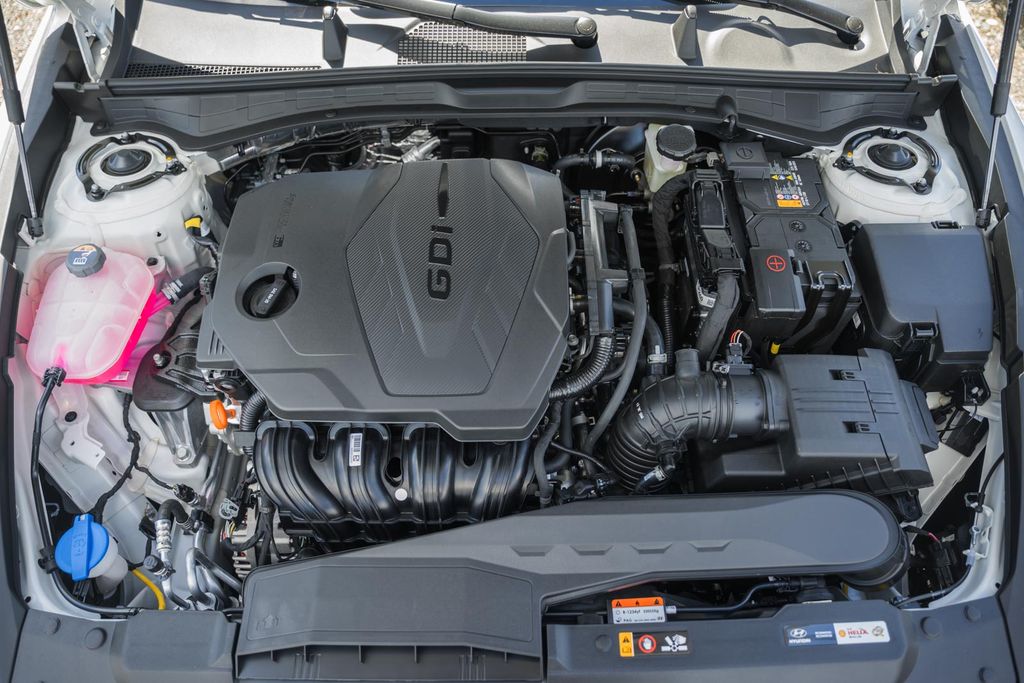 2026 Hyundai Sonata SE Image 6 of 39