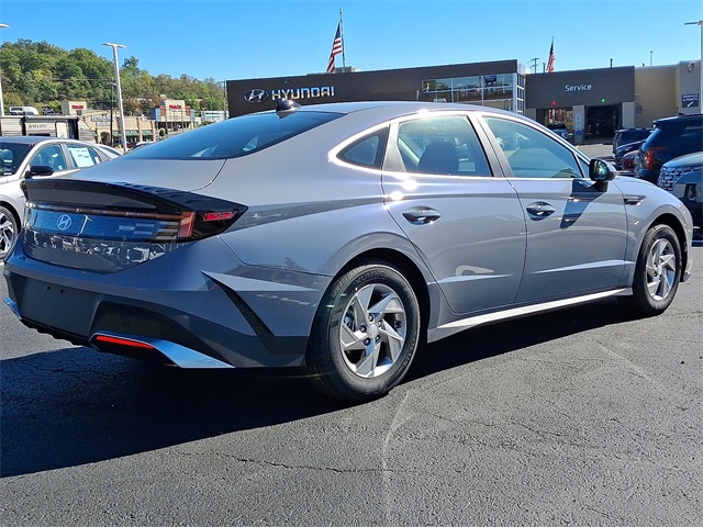 2026 Hyundai Sonata SE Image 3 of 13