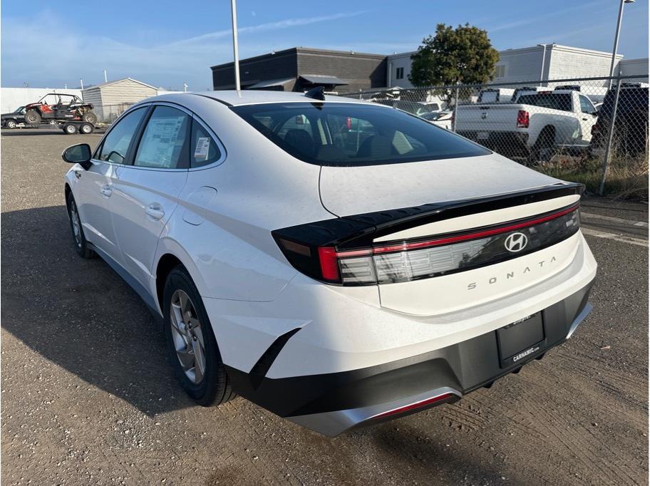 2026 Hyundai Sonata SE Image 7 of 23
