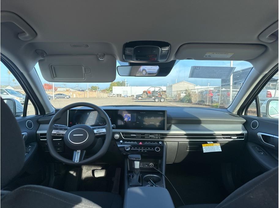 2026 Hyundai Sonata SE Image 13 of 23