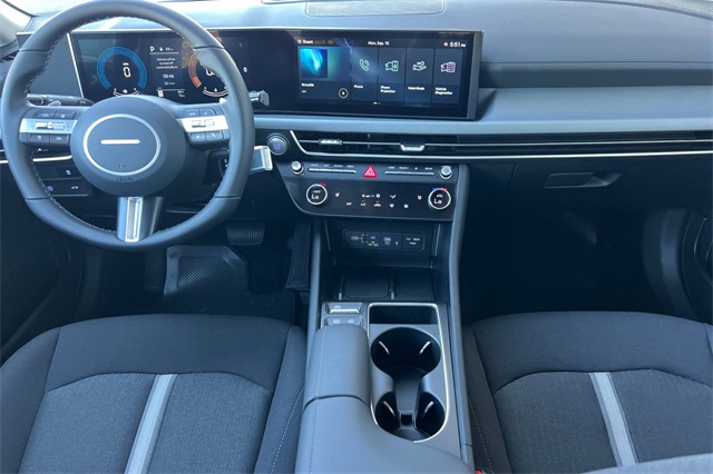 2026 Hyundai Sonata SEL Sport Image 21 of 24