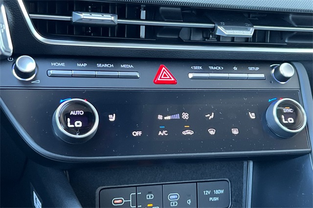 2026 Hyundai Sonata SEL Sport Image 14 of 24