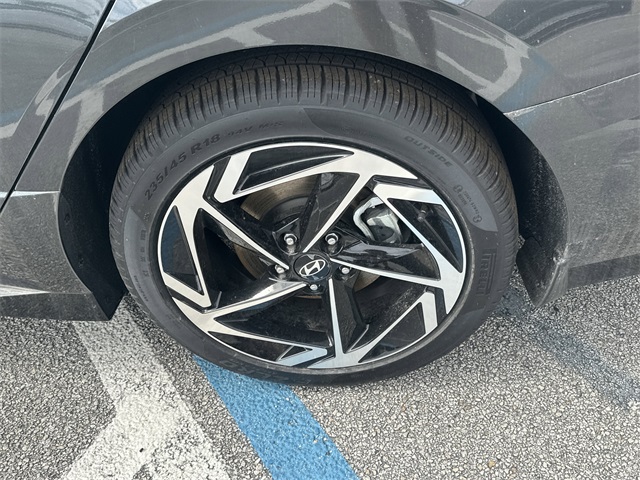 2026 Hyundai Sonata SEL Sport Image 9 of 21