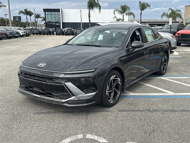 2026 Hyundai Sonata SEL Sport Image 1 of 21