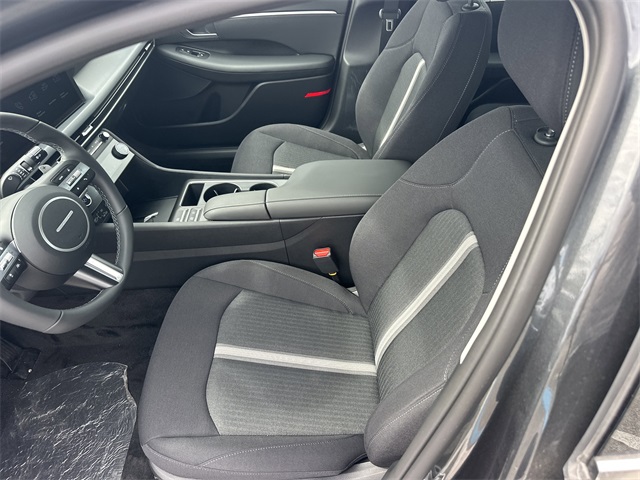 2026 Hyundai Sonata SEL Sport Image 11 of 21