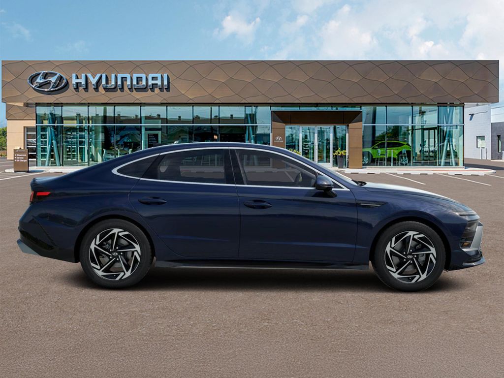2026 Hyundai Sonata SEL Sport Image 4 of 14