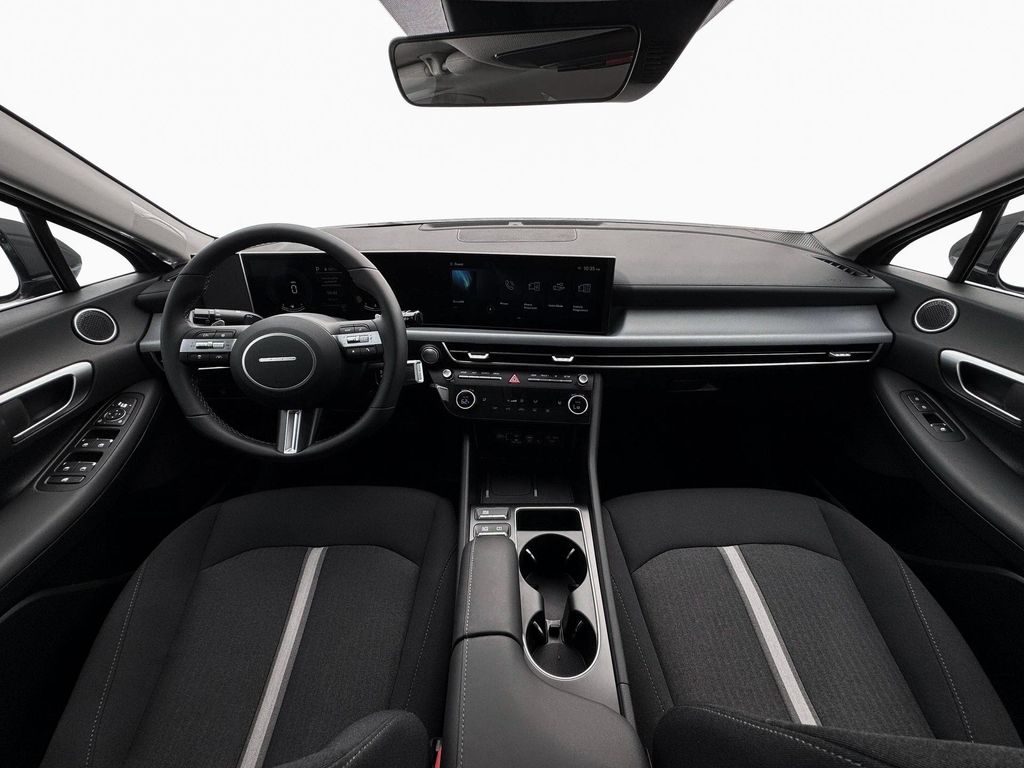 2026 Hyundai Sonata SEL Sport Image 10 of 14