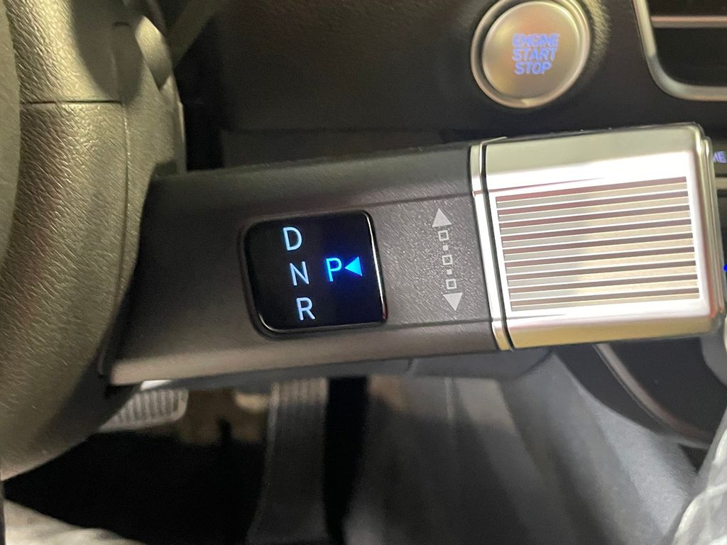 2026 Hyundai Sonata SEL Sport Image 30 of 39