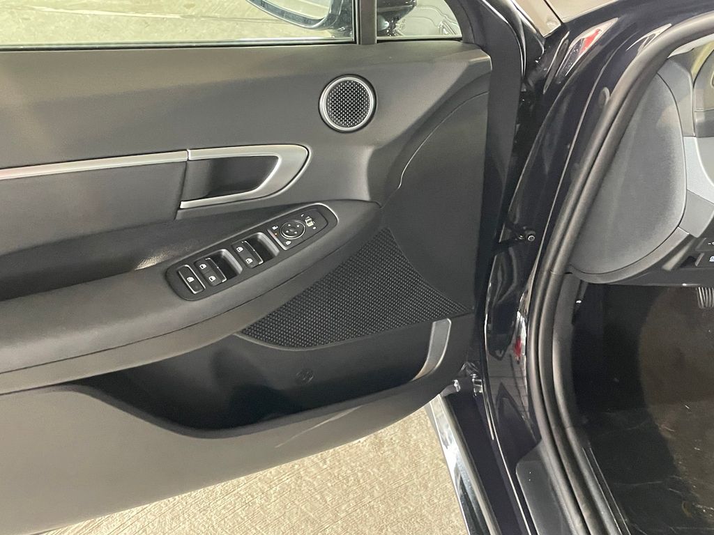 2026 Hyundai Sonata SEL Sport Image 19 of 39