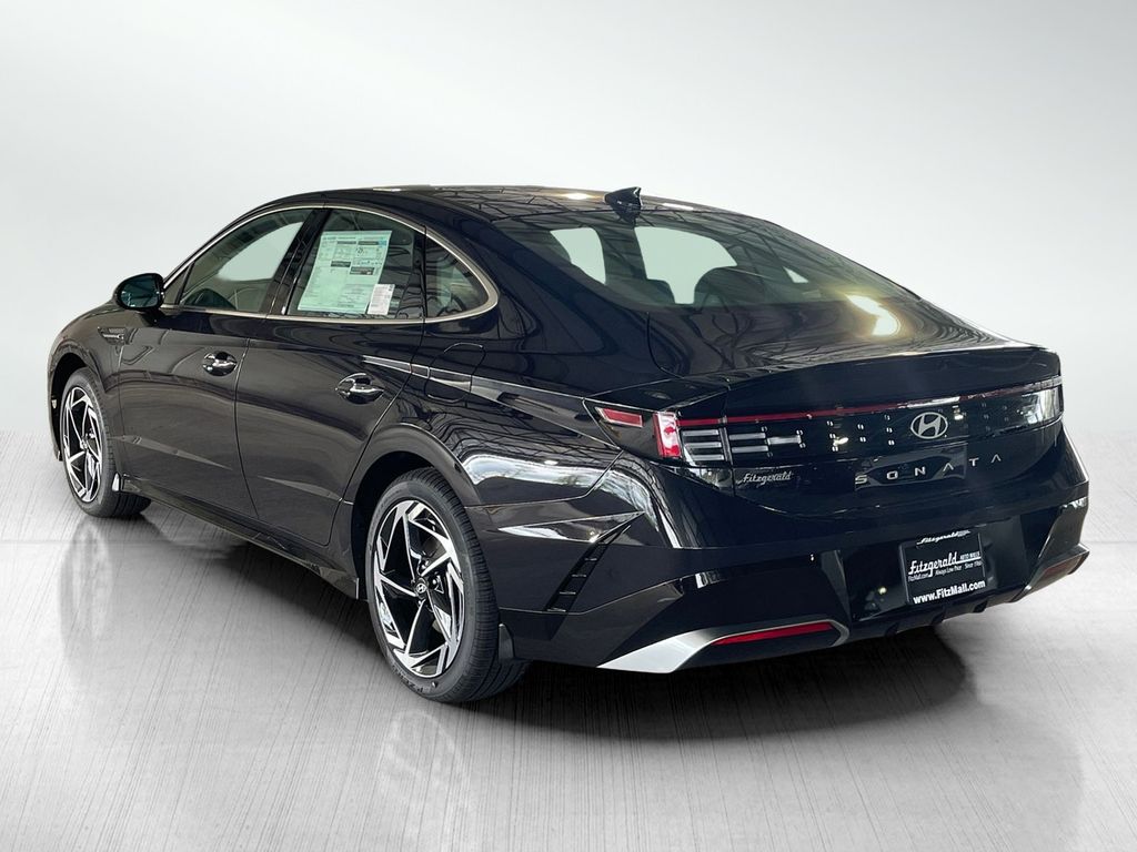 2026 Hyundai Sonata SEL Sport Image 7 of 39