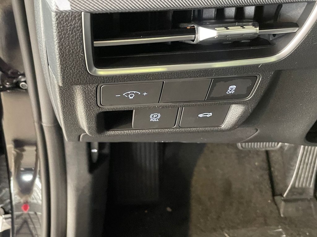 2026 Hyundai Sonata SEL Sport Image 24 of 39