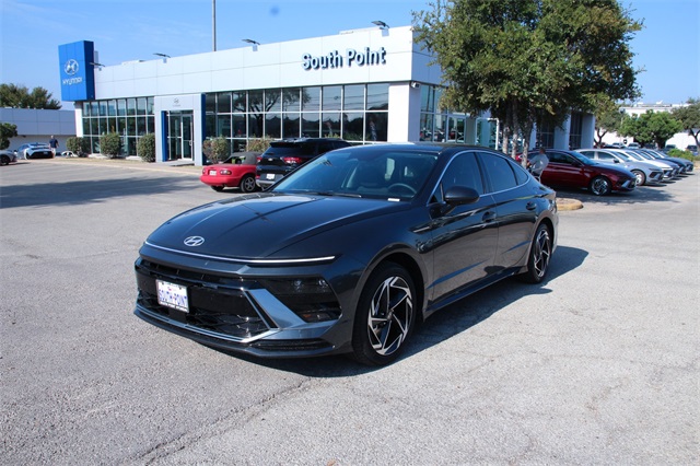 2026 Hyundai Sonata SEL Sport Image 1 of 17