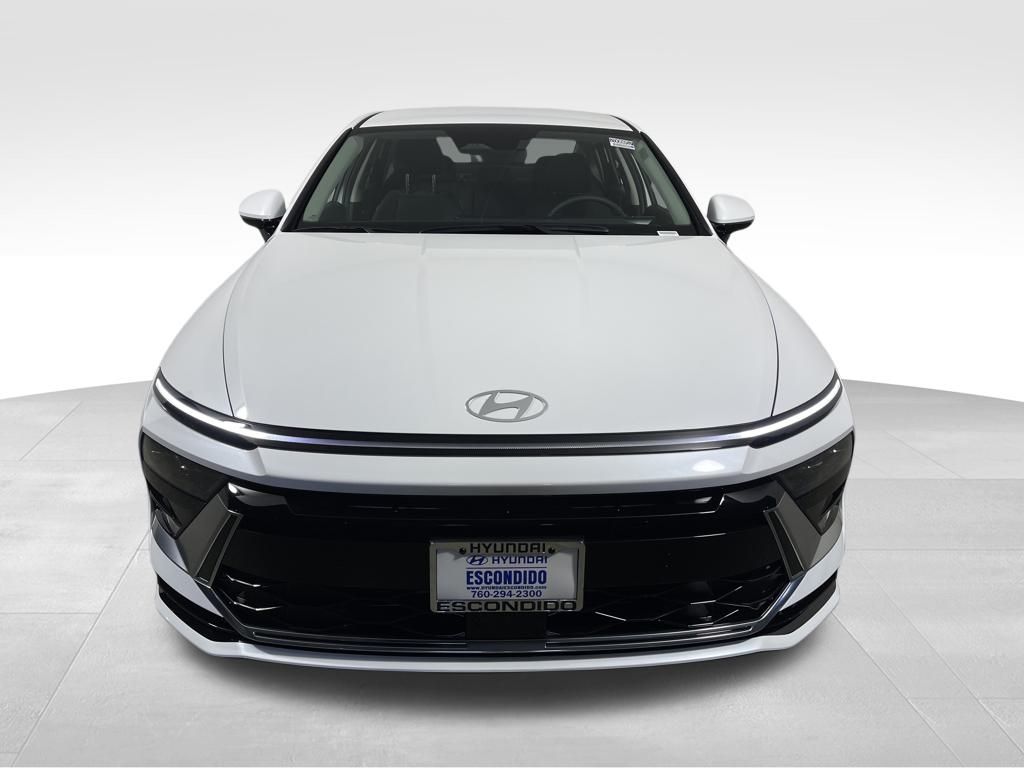 2026 Hyundai Sonata SEL Sport Image 2 of 31