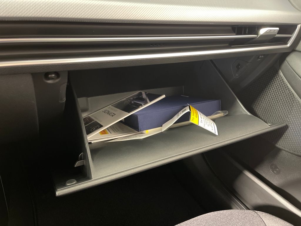 2026 Hyundai Sonata SEL Sport Image 24 of 31