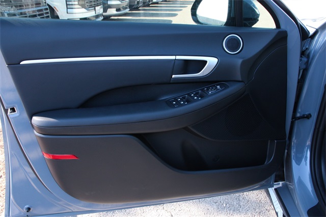 2026 Hyundai Sonata SEL Sport Image 16 of 19
