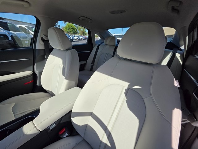 2026 Hyundai Sonata SEL Sport Image 10 of 35