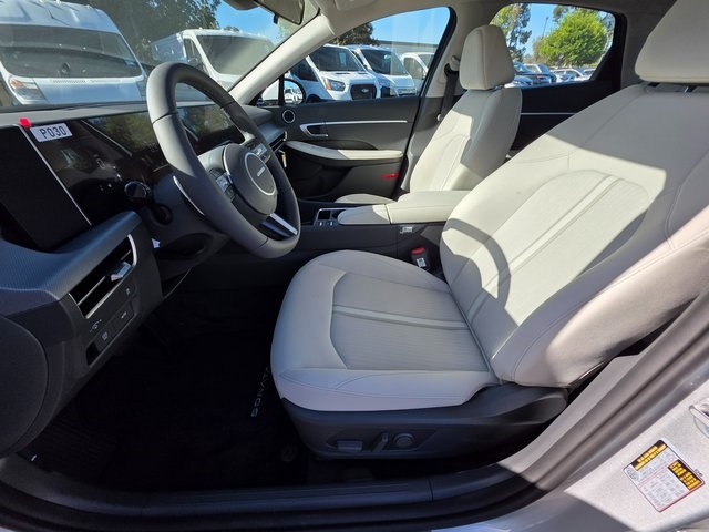 2026 Hyundai Sonata SEL Sport Image 32 of 35