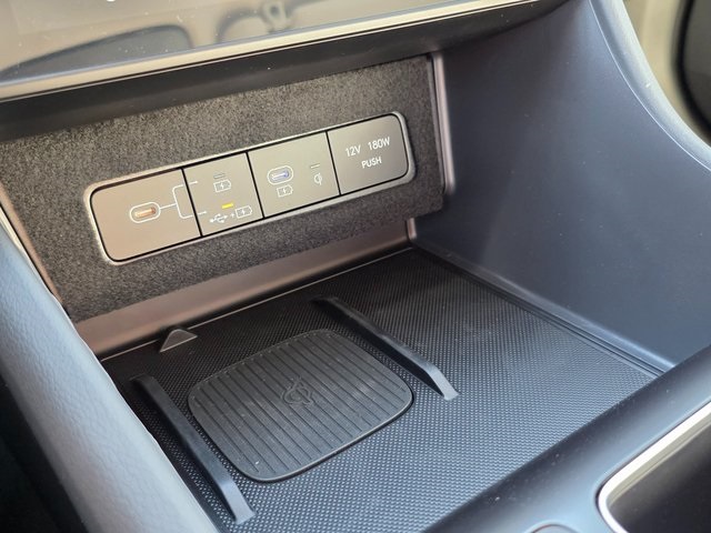 2026 Hyundai Sonata SEL Sport Image 28 of 35