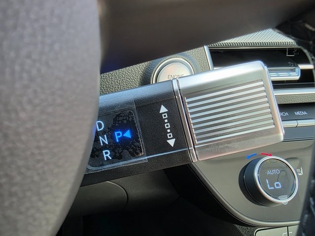 2026 Hyundai Sonata SEL Sport Image 24 of 35