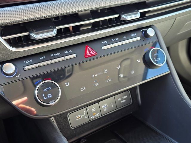 2026 Hyundai Sonata SEL Sport Image 19 of 35