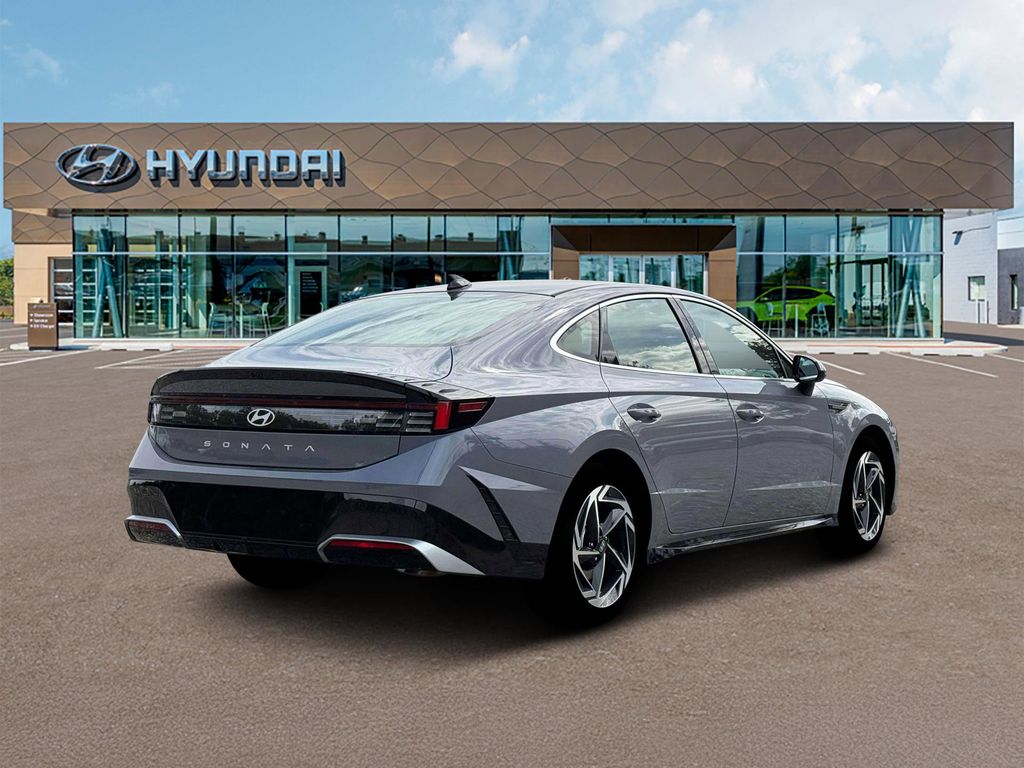 2026 Hyundai Sonata SEL Sport Image 8 of 19