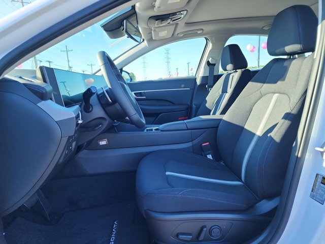 2026 Hyundai Sonata Hybrid SEL Image 6 of 13