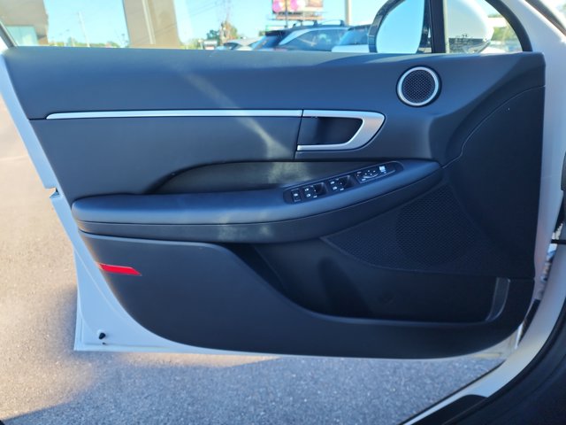 2026 Hyundai Sonata Hybrid SEL Image 12 of 13