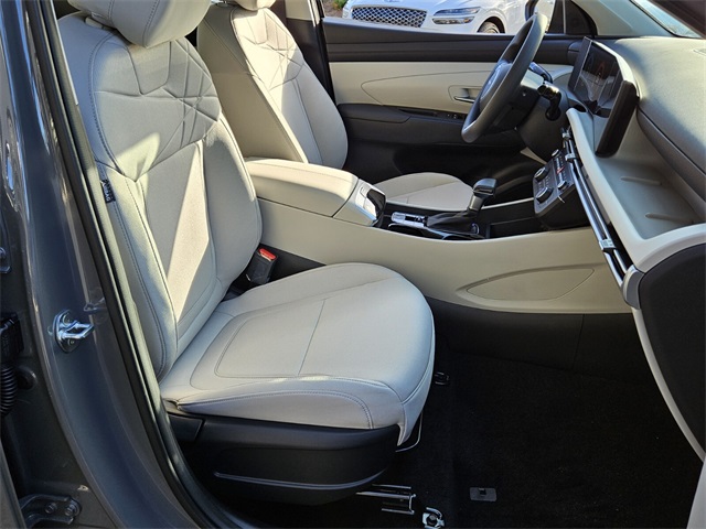 2026 Hyundai Tucson SE Image 13 of 31