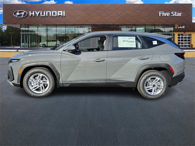 2026 Hyundai Tucson SE Image 8 of 31