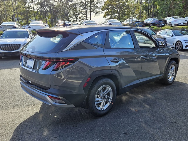 2026 Hyundai Tucson SE Image 5 of 31