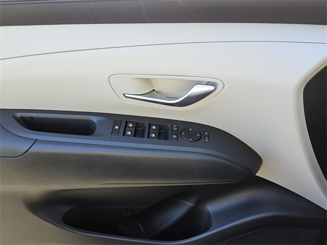 2026 Hyundai Tucson SE Image 23 of 31