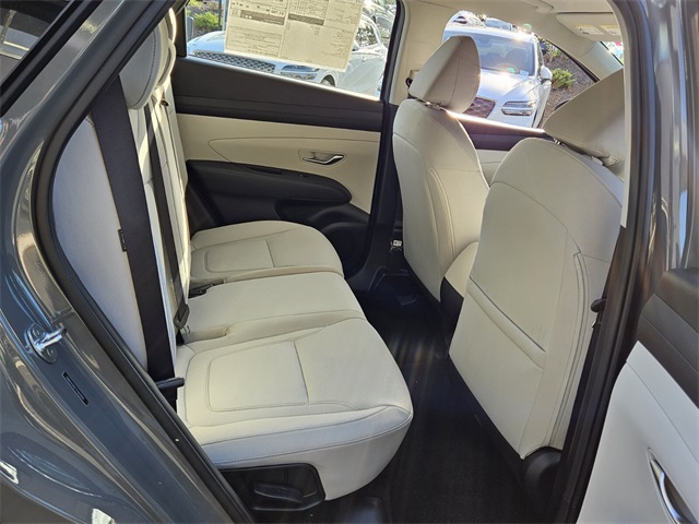 2026 Hyundai Tucson SE Image 11 of 31