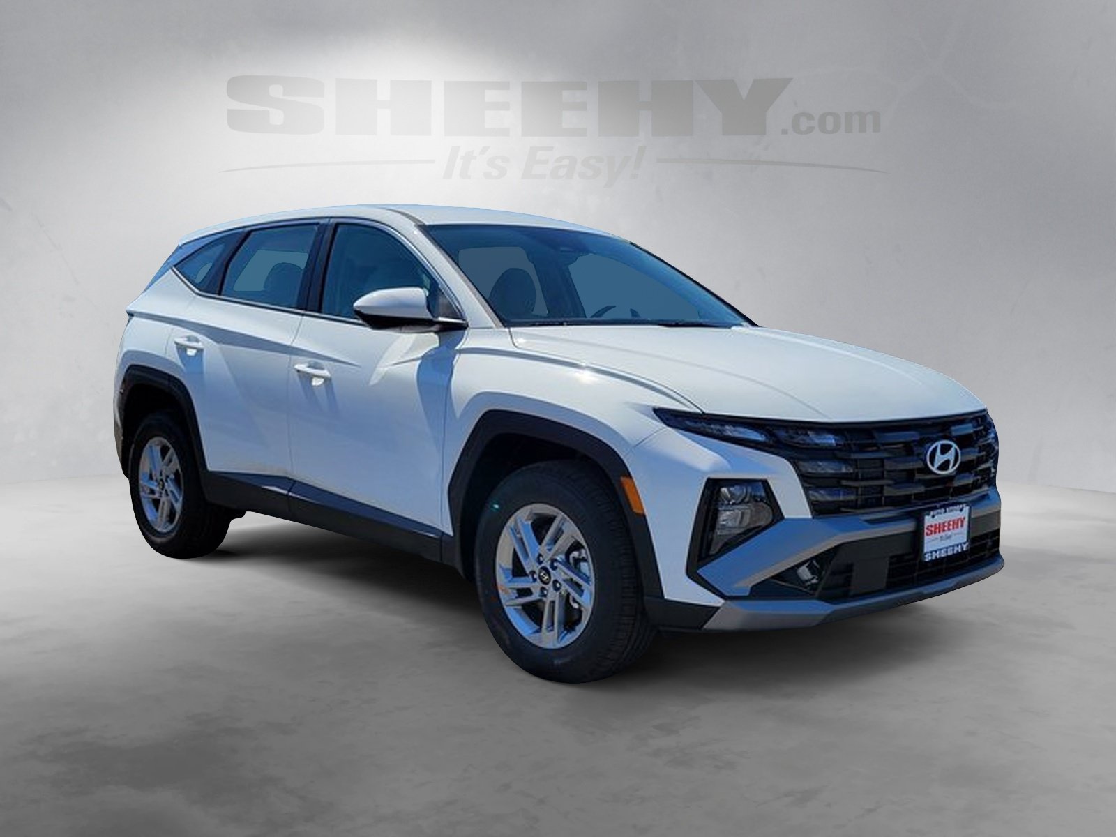 2026 Hyundai Tucson SE Image 2 of 41