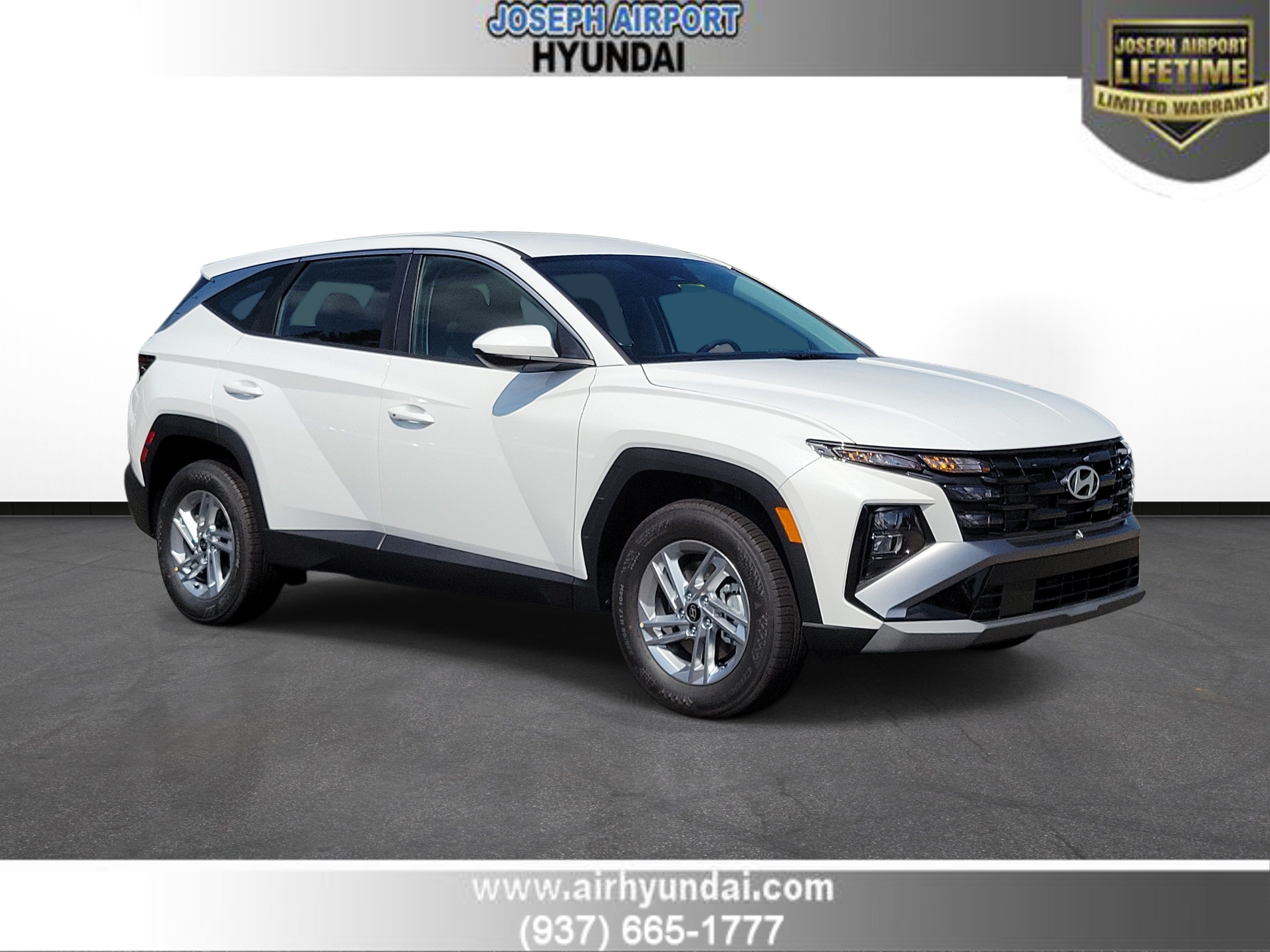 2026 Hyundai Tucson SE Image 2 of 30