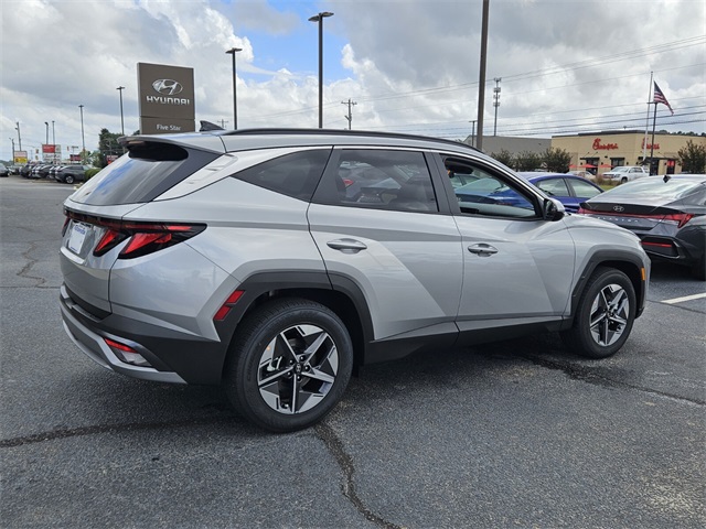 2026 Hyundai Tucson SEL Image 4 of 29