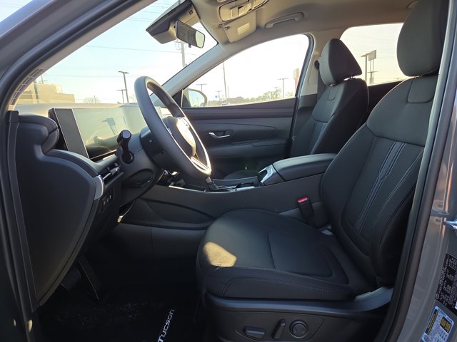 2026 Hyundai Tucson SEL Image 6 of 14