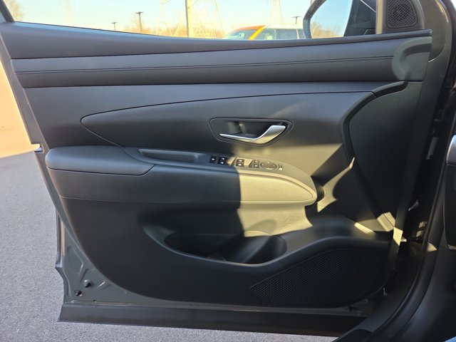 2026 Hyundai Tucson SEL Image 12 of 14