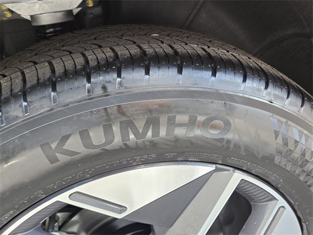 2026 Hyundai Tucson SEL Image 10 of 33